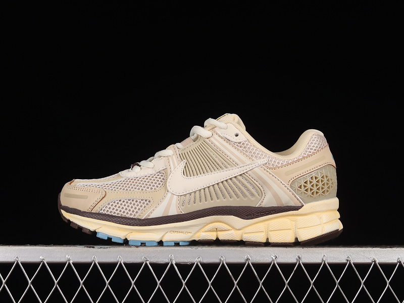 Nike Zoom Vomero 5 [M. 11] - Cliquez sur l'image pour la fermer